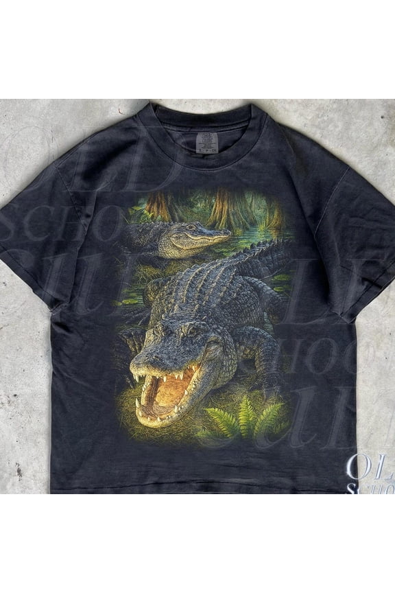 Alligator Vintage 90S Graphic Style Tshirt, Retro Crocodile Nature Faded Shirt, Crocodile Y2K Black Shirt BLACK Unisex S-5XL Hot Trending Shirt, Vintage Birthday Gift