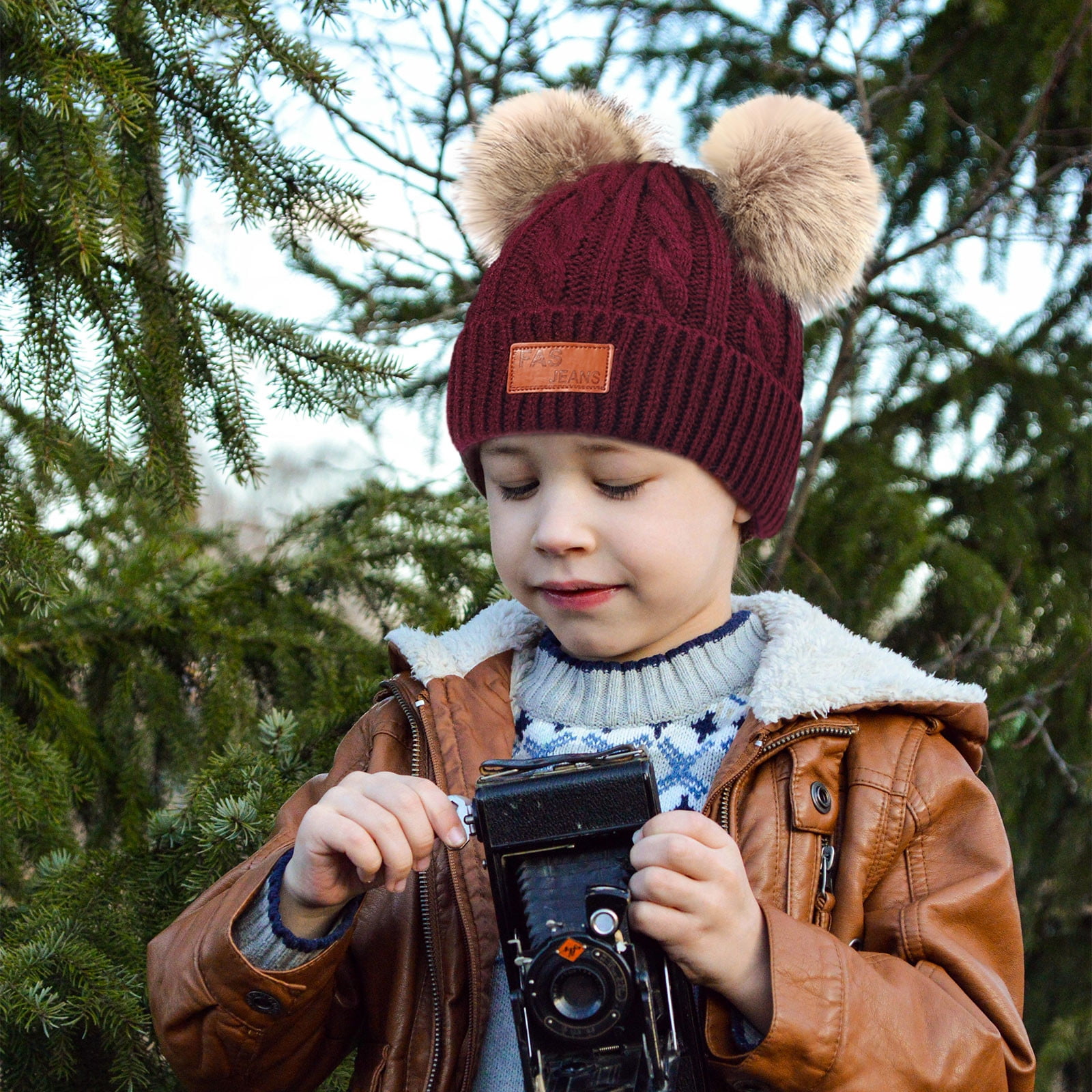 womens beanies with pom