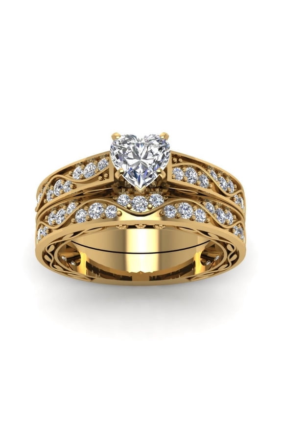 Alloy Heart Shape Ring with Diamond Insert Zircon Red Dot Accent Fashion Jewelry for Women