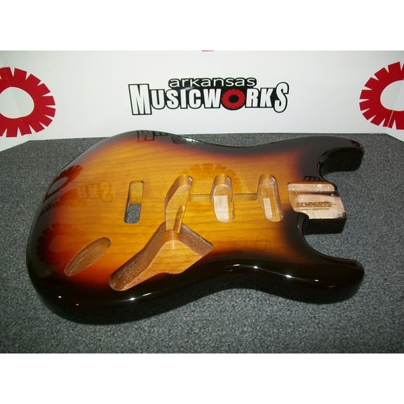 Allparts Fender Licensed Strat Body, Alder, 3-TONE SUNBURST, #SBF-3SB