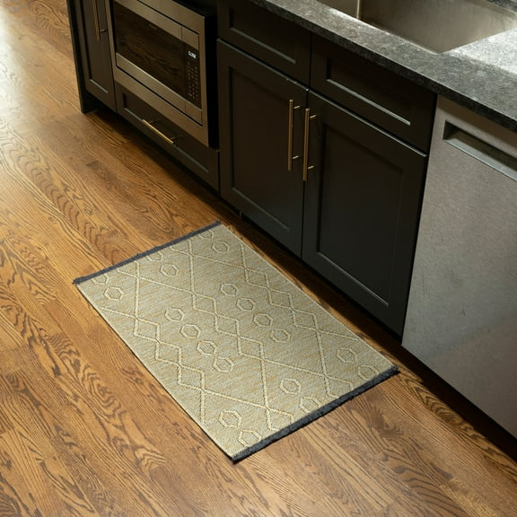 Alma Transitional 2' x 3' Green and Sage Green, Machine Washable Polyester & Cotton Indoor Area Rug