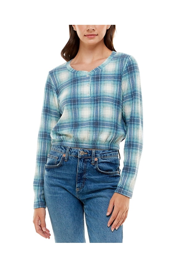 Juniors Plaid Cropped Henley Top