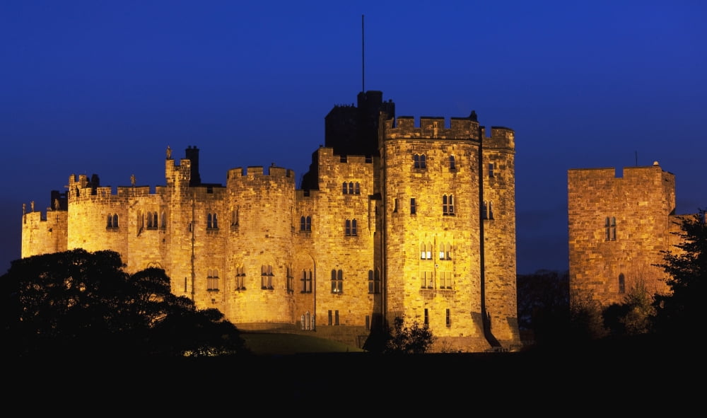 Alnwick Castle Alnwick Northumberland England Canvas Art - John Short Design Pics (40 x 22)