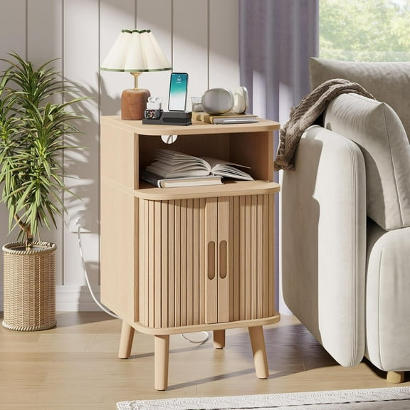 Alohappy Fluted Nightstand with Charging Station, Mid Century Modern End Table with Sliding Tambour Doors, Curved Wood Side Table with Storage for Bedroom, Living Room, Natural Oak