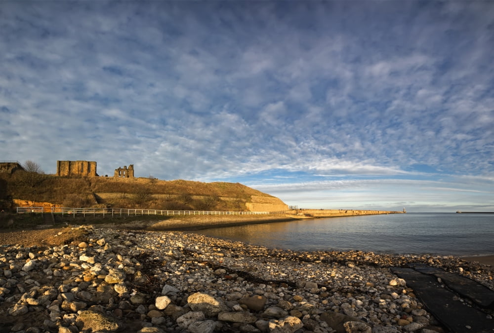 Along the shoreline of the River Tyne Tynemouth Tyne and Wear England Canvas Art - John Short Design Pics (18 x 12)