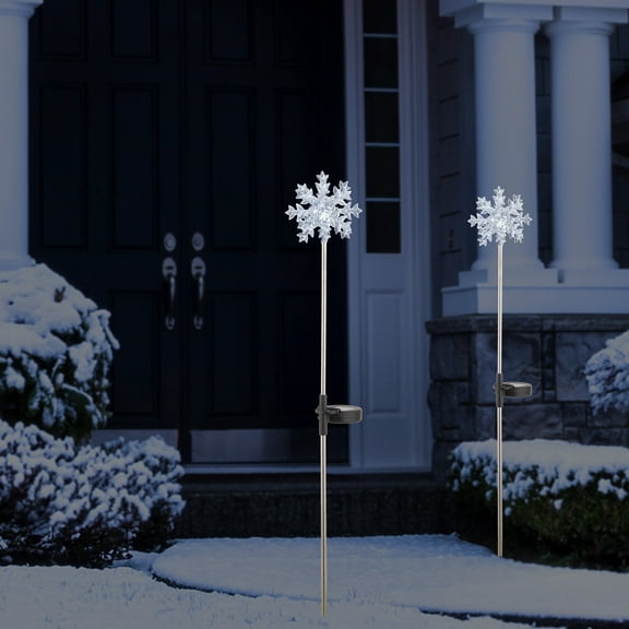 Alpine Corporation 33" 3D Snowflake Solar Powered Garden Stakes, Set of 2, White