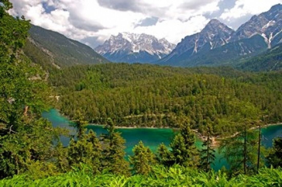 Alpine Lake in the Austrian Alps Canvas Art - David R Frazier DanitaDelimont (36 x 24)