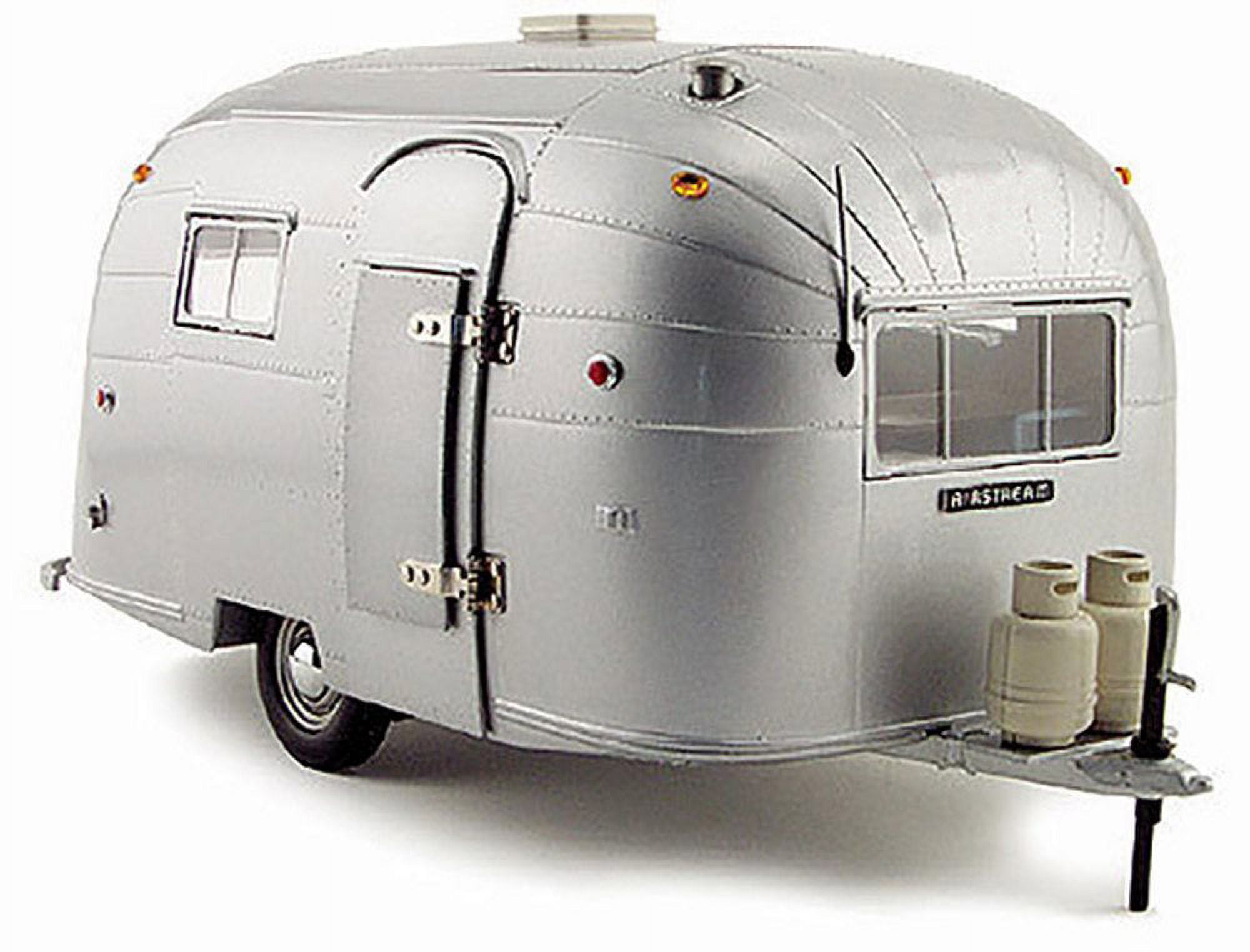Aluminum Camper, Silver - Motor City 88101C - 1/18 scale Diecast