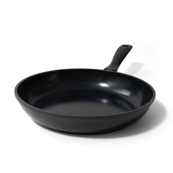 Alva Energy Nonstick Ceramic Frying Pan 8" - Lightweight, Easy to Clean and Made without Harmful Chemicals - Induction and All Stovetop Compatible with Even Heat Distribution