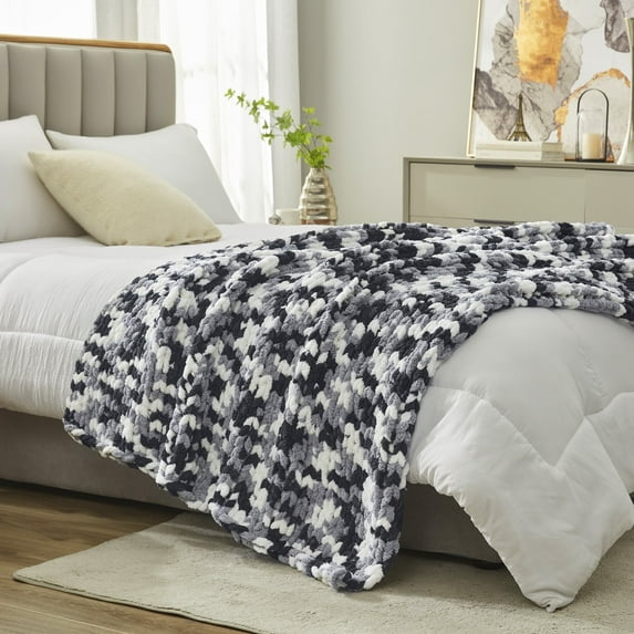 Amélie Handmade Chunky Knit Chenille Throw Blanket Soft Cozy Blanket for Couch, Sofa Bed