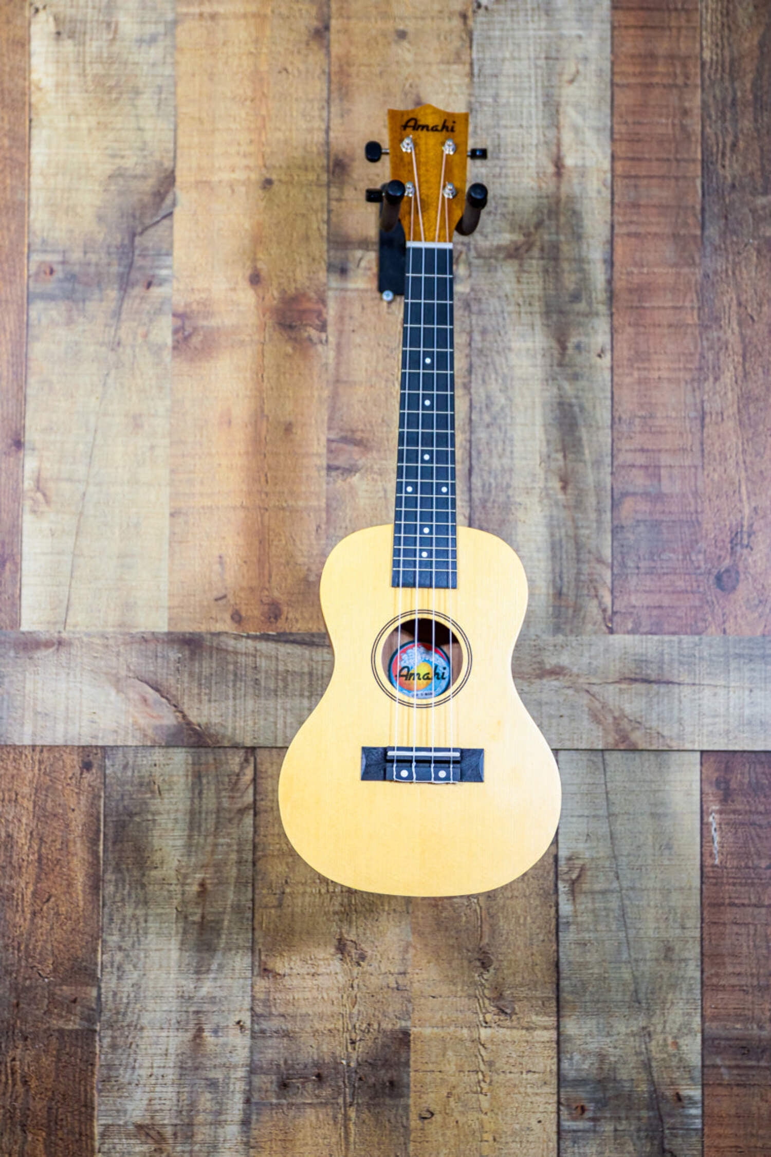 Amahi Heritage Spruce  Mahogany Concert Ukulele
