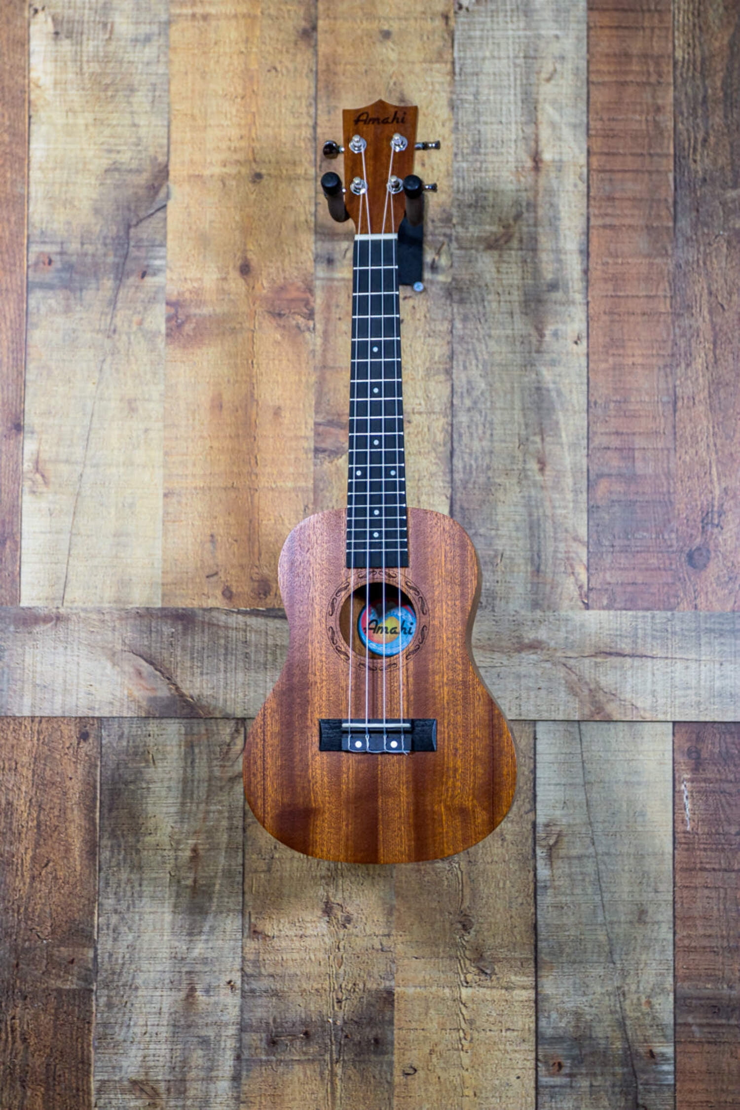 Amahi Select Mahogany Concert Uke w/ Gig Bag