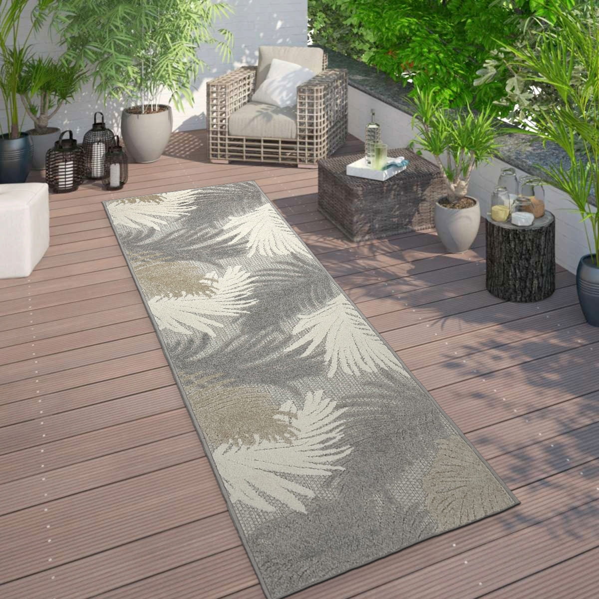 Tropical Floral Gray Synthetic 2'x7' Indoor/Outdoor Runner Rug