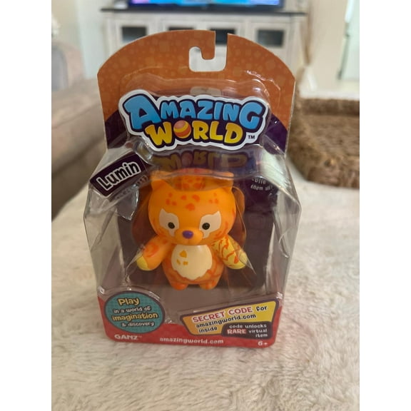Amazing World Figures - LUMIN the Cat (From the Creators of Webkinz) New (BONUS 1 FUN CHOPS & 1 ZIPPER BRACELET)