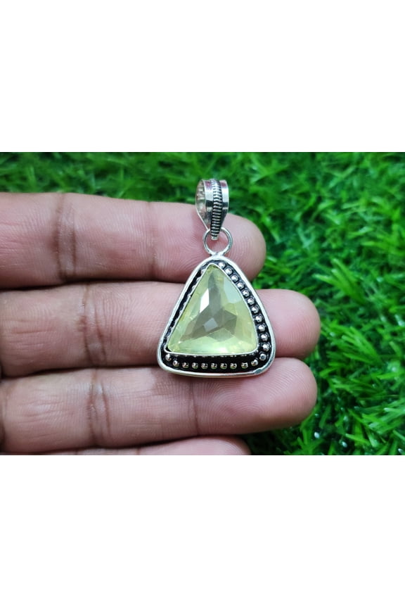 Amazing Yellow Lemon Quartz Cut Gemstone Handmade 925 Sterling Silver Pendant 19 mm