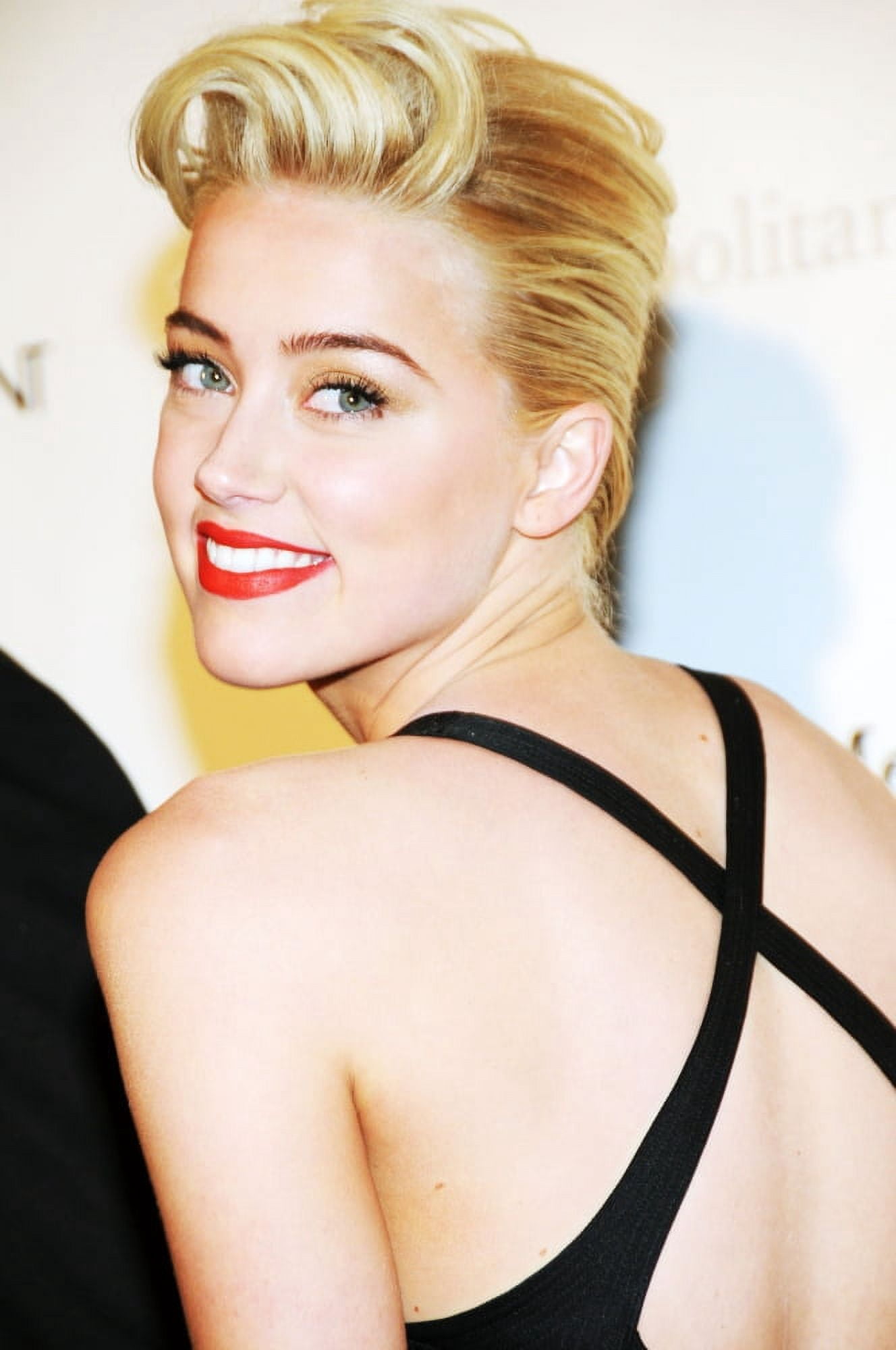 Amber Heard At Arrivals For Metropolitan Opera Gala Premiere Of Jules MassenetS Manon Canvas Art - (16 x 20)
