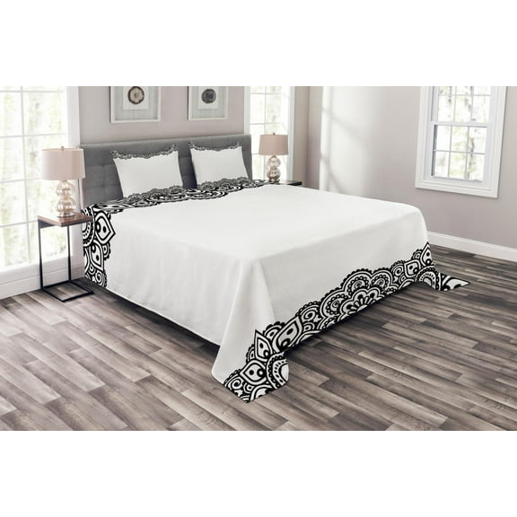 Ambesonne Abstract Quilted Bedspread Set 3 Pcs, Folkloric Oriental Curls, Queen Size, White and Black