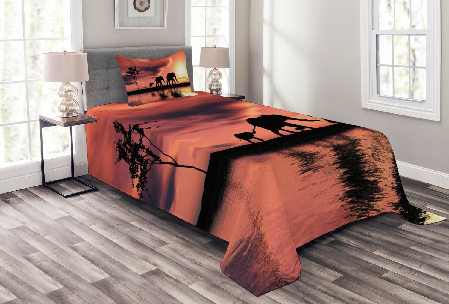 Twin White Quilted Bedspread Set with Animal Print