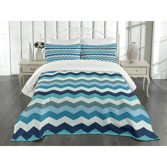 Ambesonne Aqua Quilted Bedspread Set 3 Pcs, Retro Zig Zag Stripes, King Size, Pale Blue Navy Blue