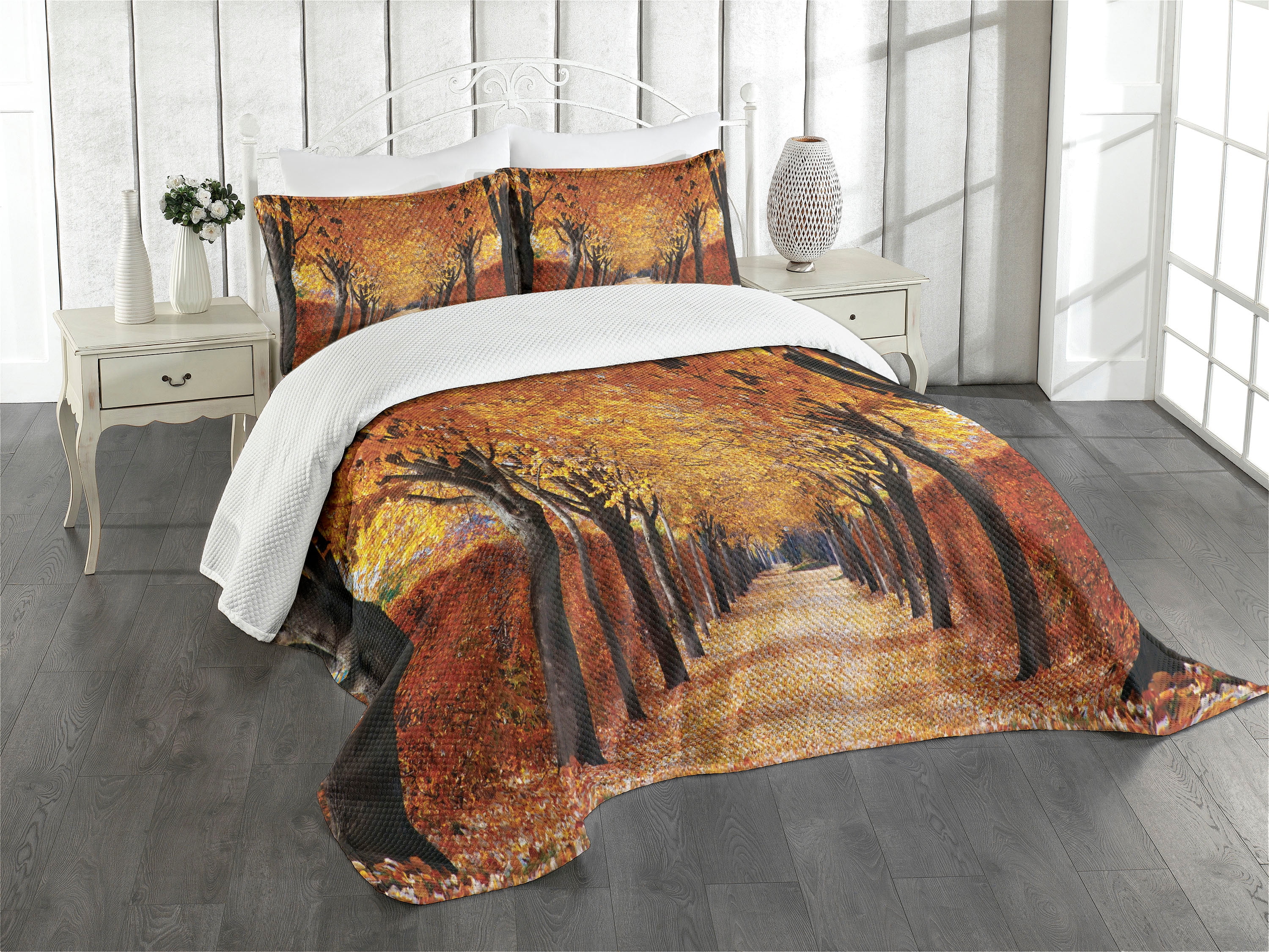 Ambesonne Fall Bedspread, Image of Canadian Maple Tree Leaves in Autumn Season Soft Reflection Effects, Decorative Quilted 3 Piece Coverlet Se並行輸入 Ambesonne Fall Quilted Bedspread Set 3 Pcs, Autumn Season Elements
