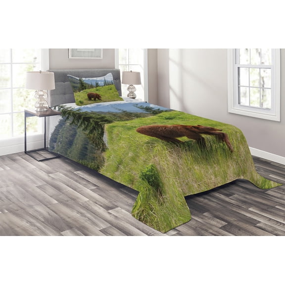Ambesonne Bear Quilted Coverlet 2 Pcs, Fur Animal Nature Habitat, Twin Size, Green Brown
