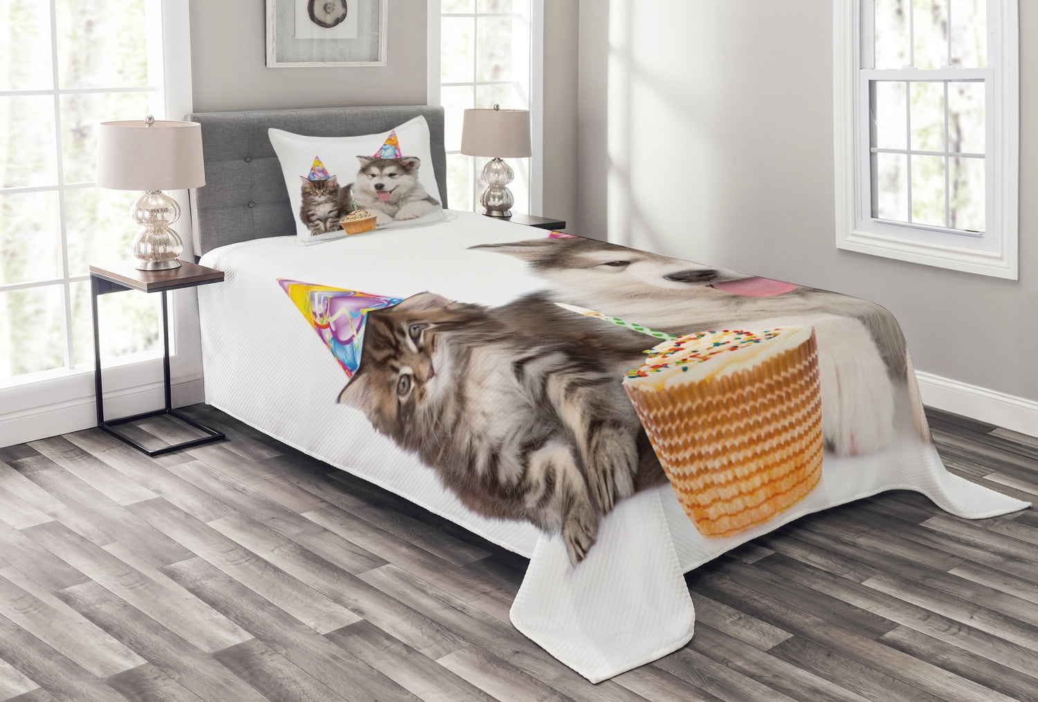 White Twin Quilted Bedspread Set with Party Animals