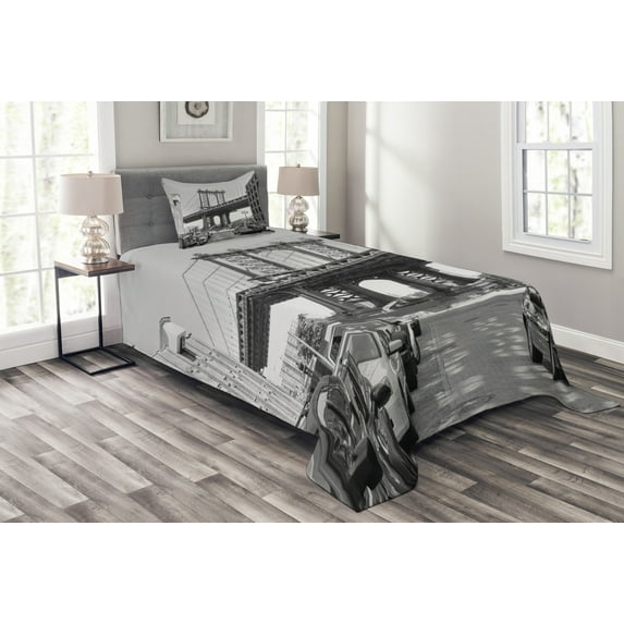 Ambesonne Black White Quilted Bedspread Set 2 Pcs, Brooklyn New York, Twin Size, Charcoal Grey White