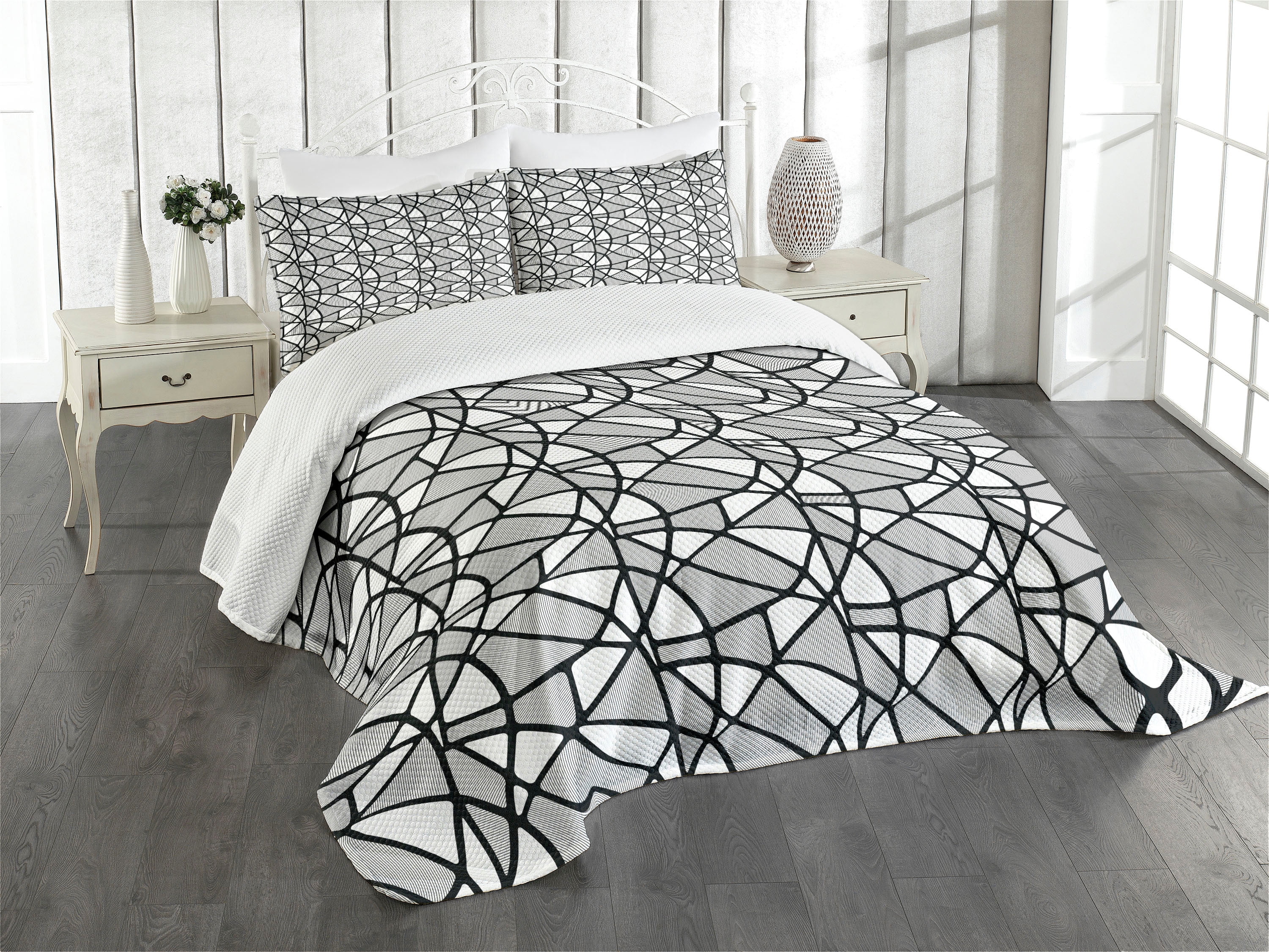 Thick quilted bedspread hotsell