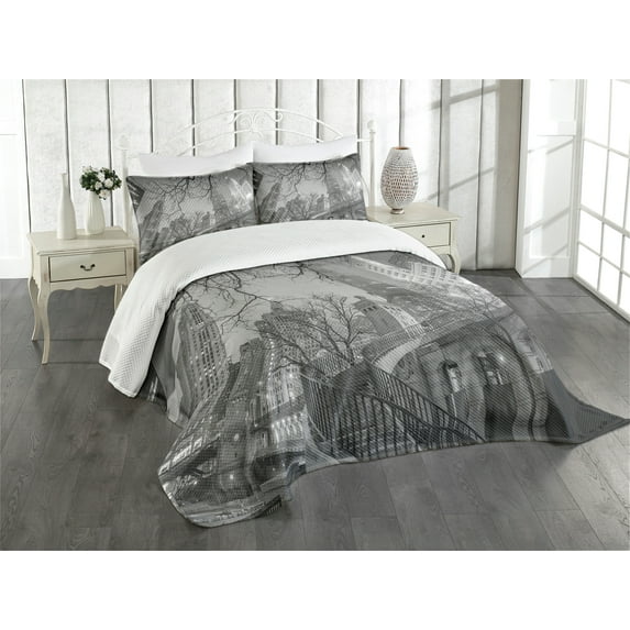 Ambesonne Black and White Quilted Bedspread Set 3 Pcs, Chicago City, King Size, Grey Black White