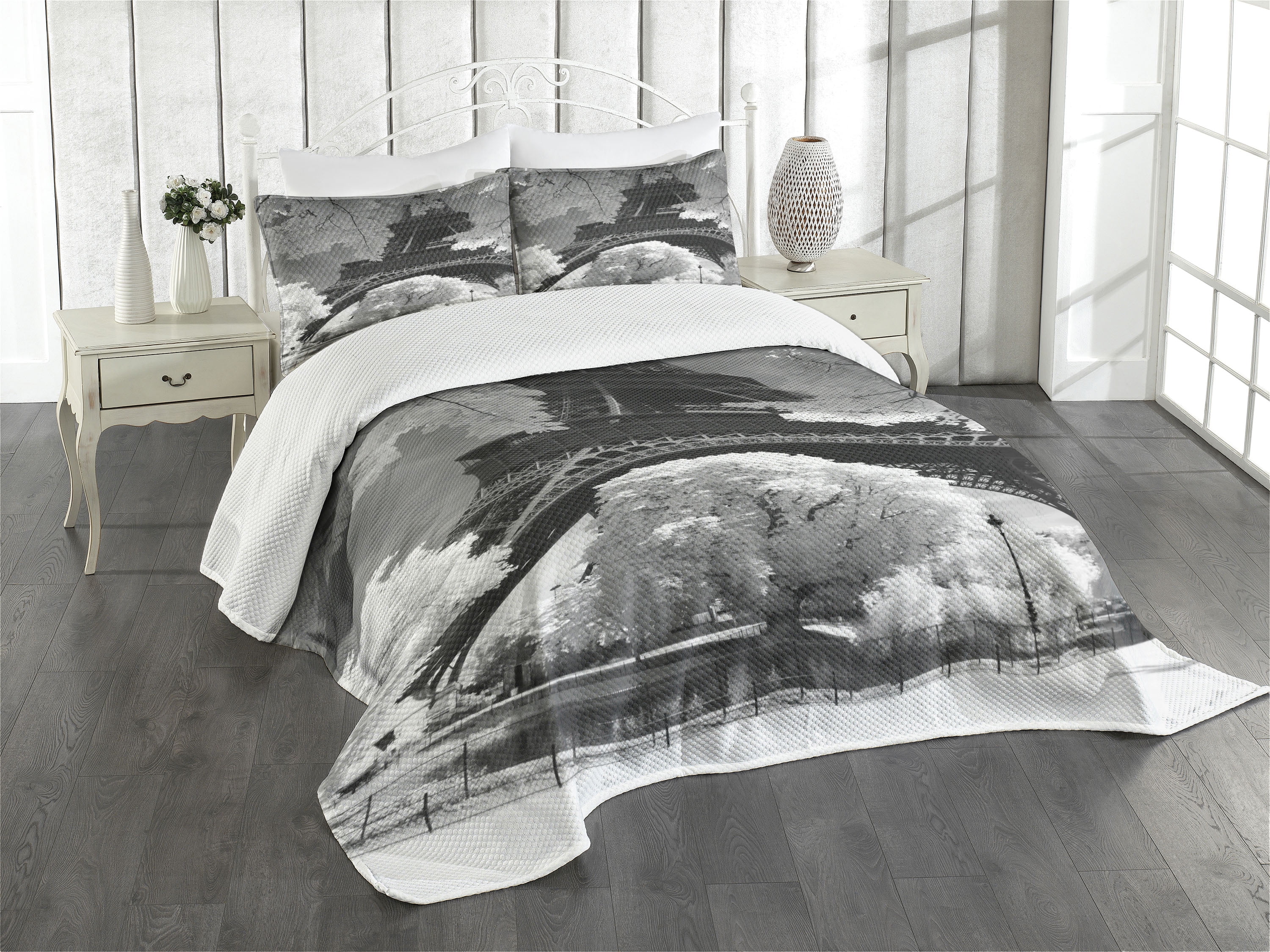 King Size White Quilted Bedspread Set with Eiffel Tower Print
