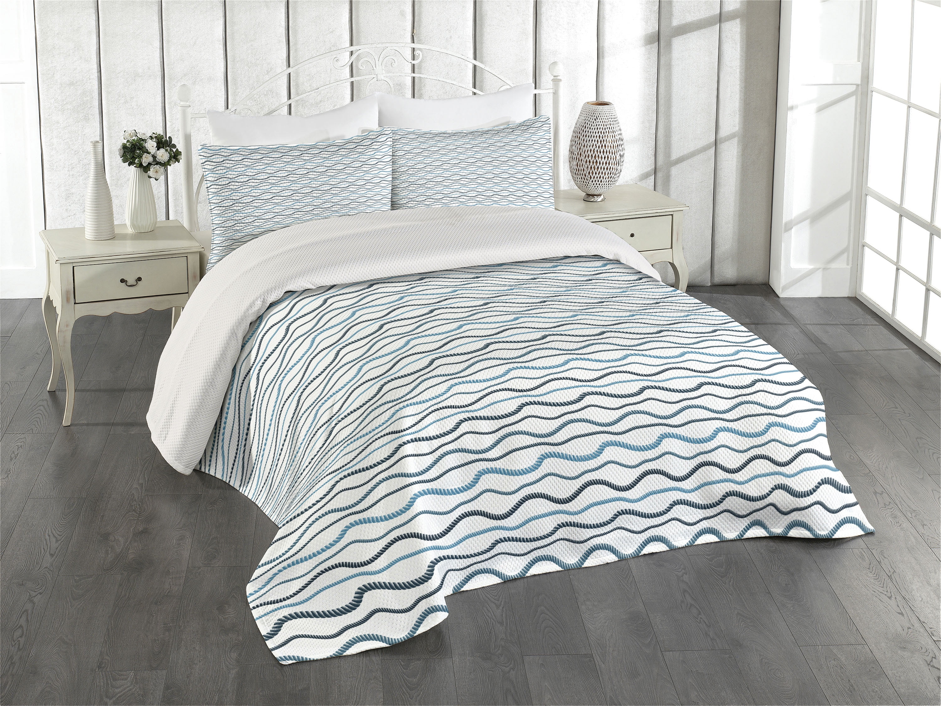White and Sky Blue Queen Bedspread Set with Pillow Shams