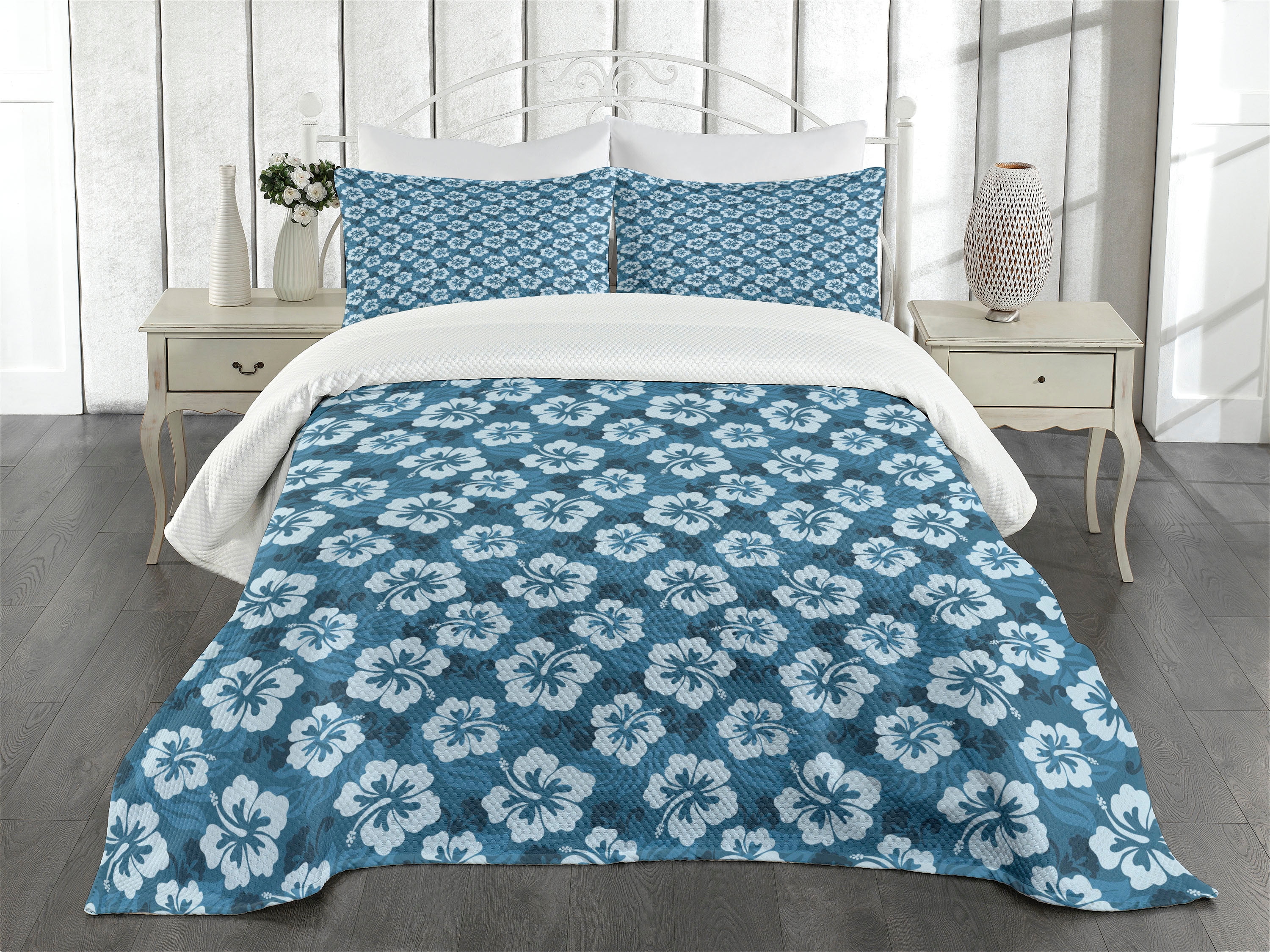 Petrol Blue and Pale Blue Hawaiian Queen Bedspread Set
