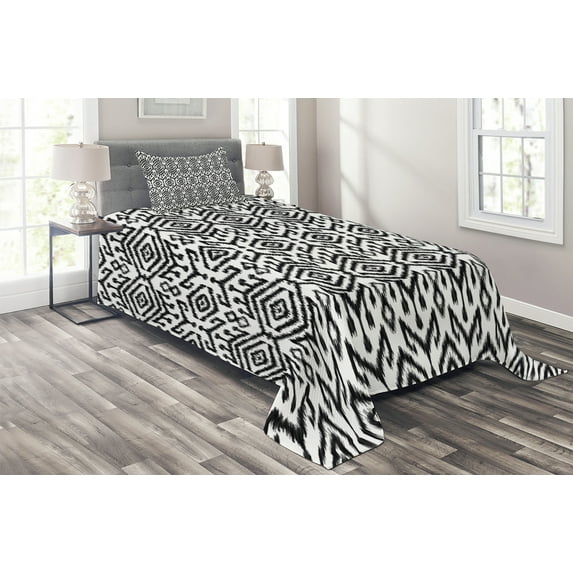Ambesonne Bohemian Quilted Coverlet 2 Pcs, Scribble Ikat Art, Twin Size, White and Charcoal Grey