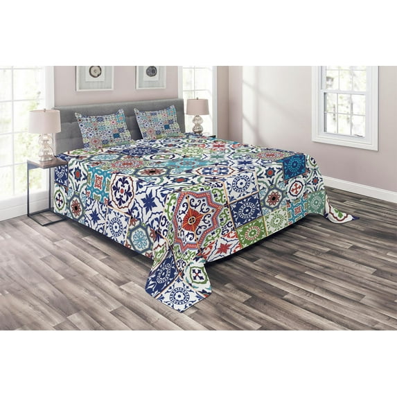 Ambesonne Boho Quilted Coverlet 3 Pcs, Elements Floral, Queen Size, Multicolor