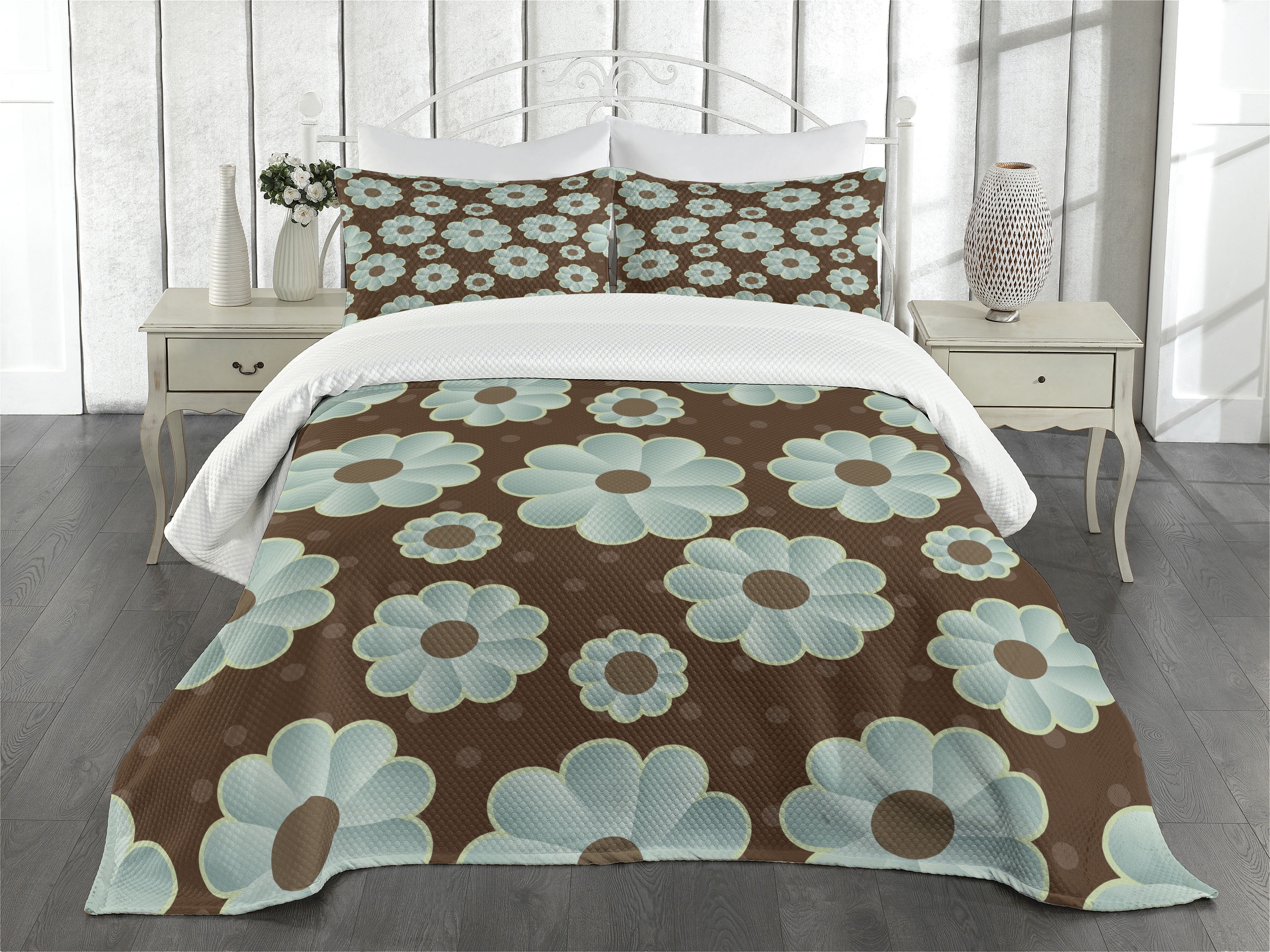 Brown and Blue Floral Queen Quilted Bedspread Set