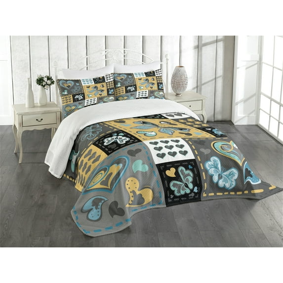 Ambesonne Butterfly Quilted Bedspread Set 3 Pcs, Butterfly Heart Retro, King Size, Multicolor