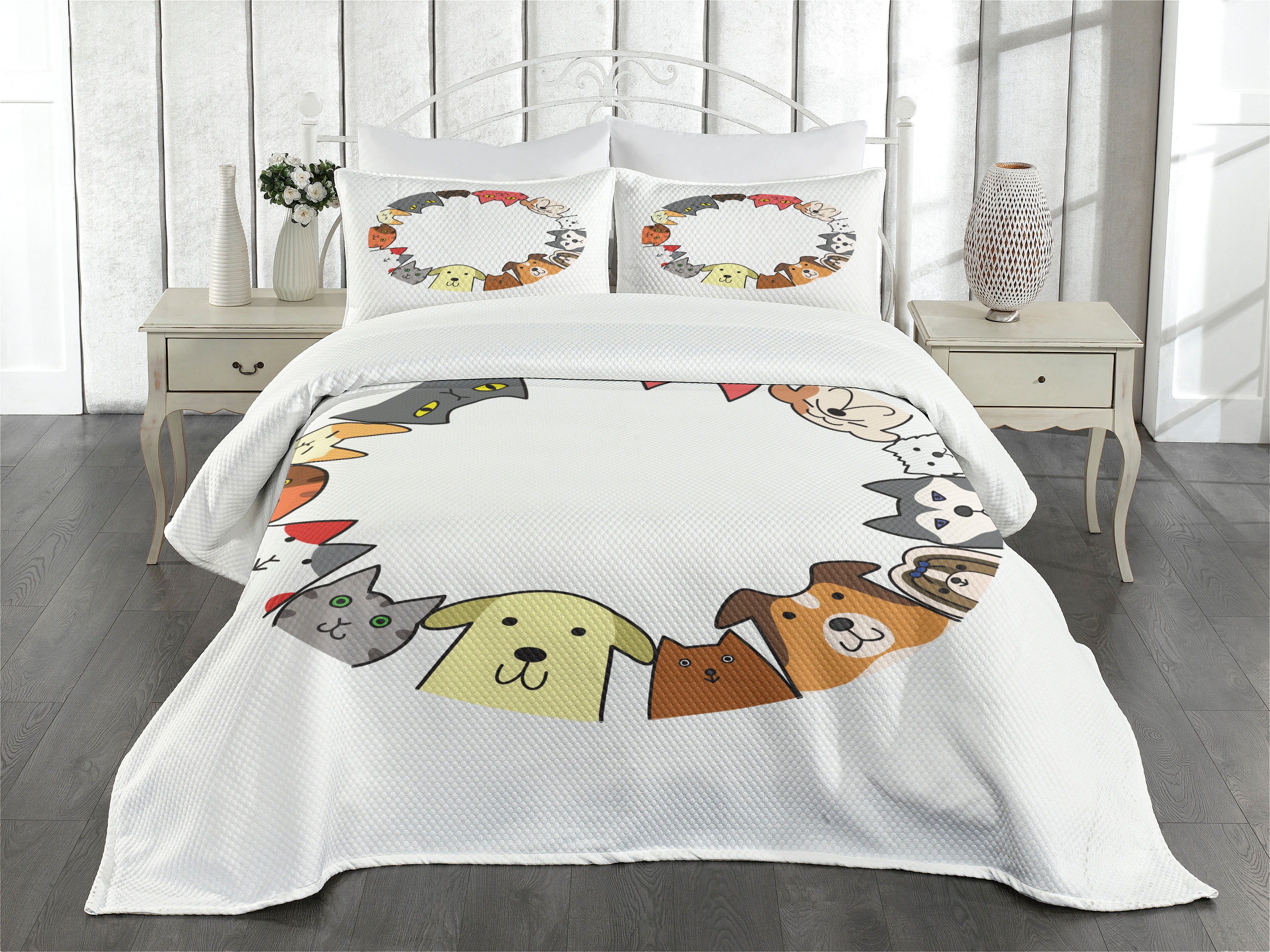 White Quilted Queen Bedspread Set with Cat Faces