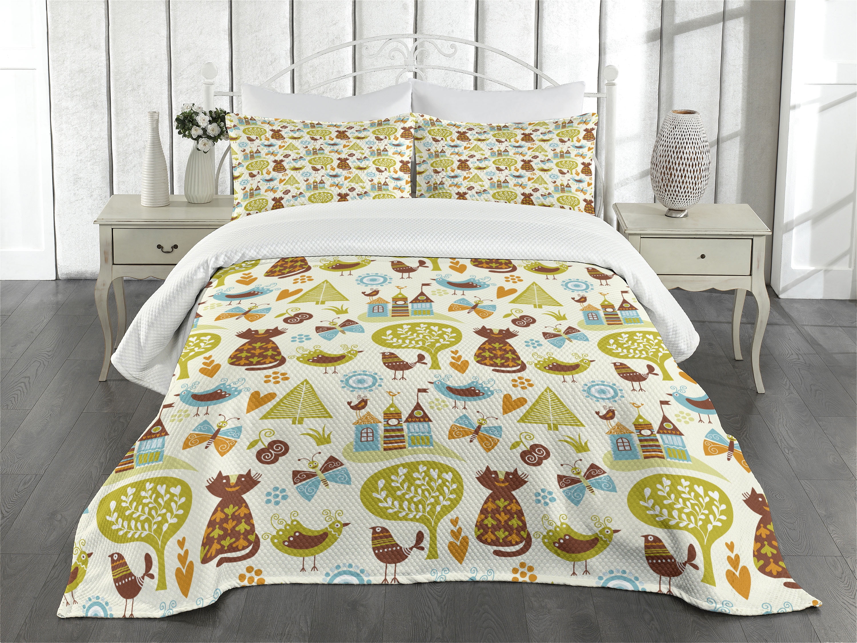 White Quilted Kids Unisex Queen Bedspread Set