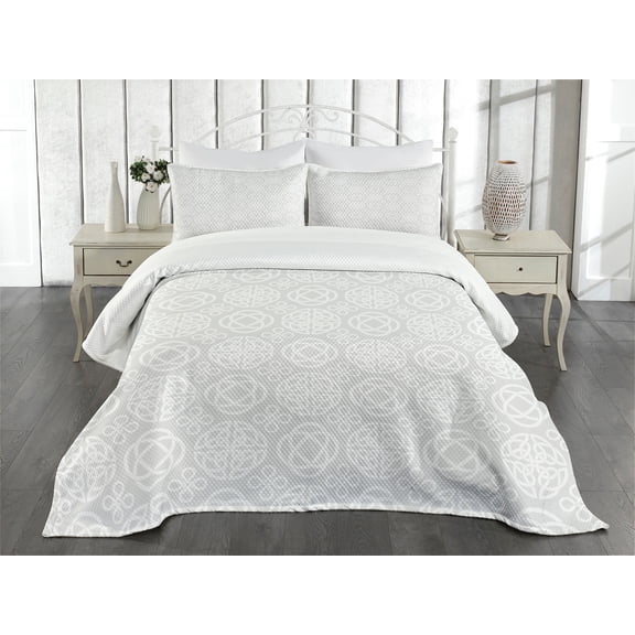 Ambesonne Celtic Quilted Bedspread Set 3 Pcs, Tribal Knots Boho Irish, Queen Size, White Grey
