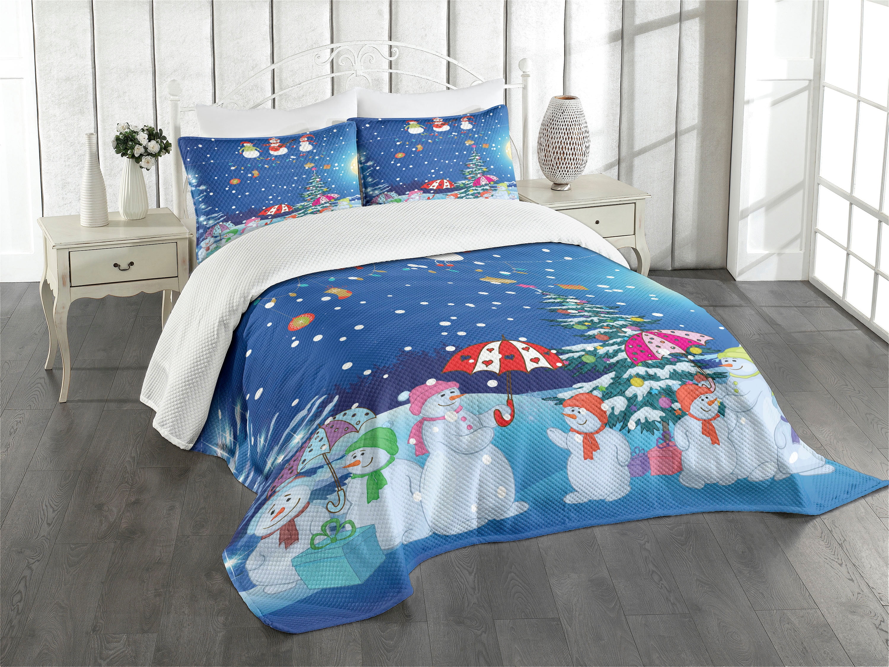 King Size White Quilted Bedspread Set with Snowman Design