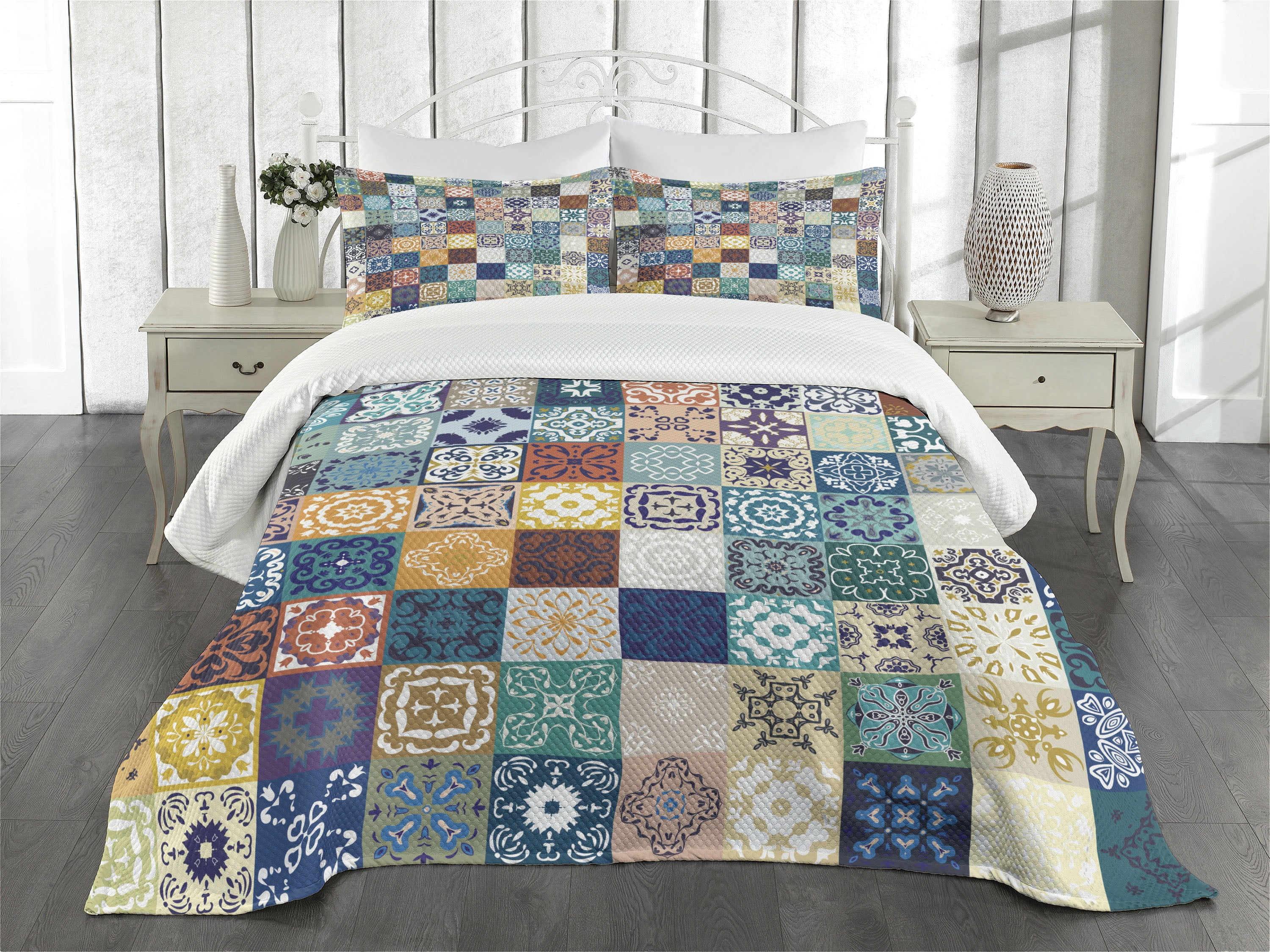 Colorful Quilted King Bedspread Set with Pillow Shams