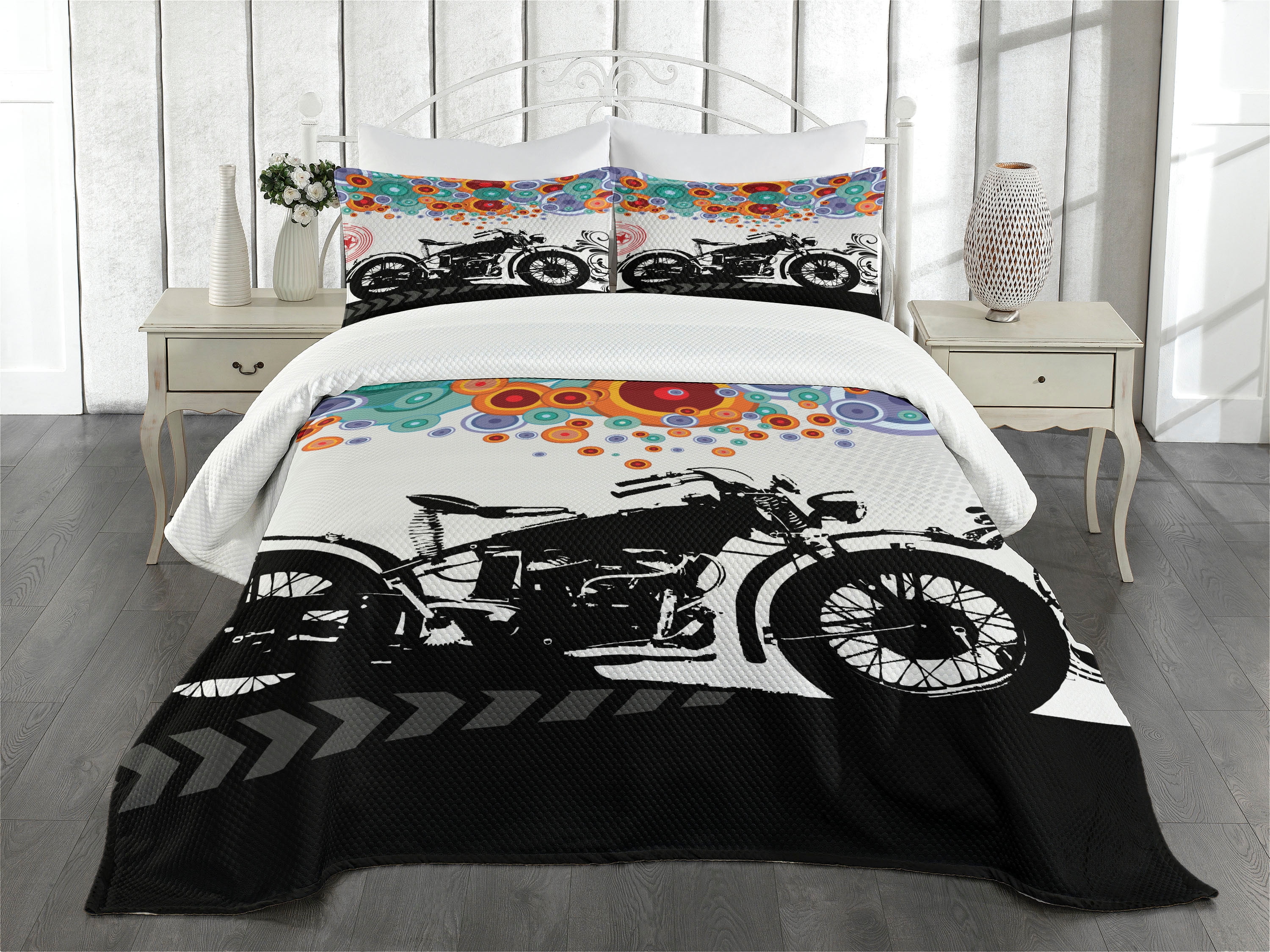 King White Quilted Bedspread Set with Motorcycle Print