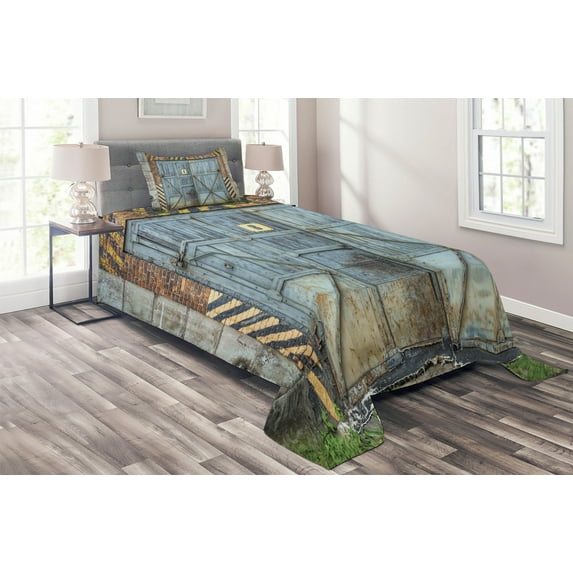 Ambesonne Colorful Quilted Coverlet 2 Pcs, Aged Wooden Factory, Twin Size, Multicolor