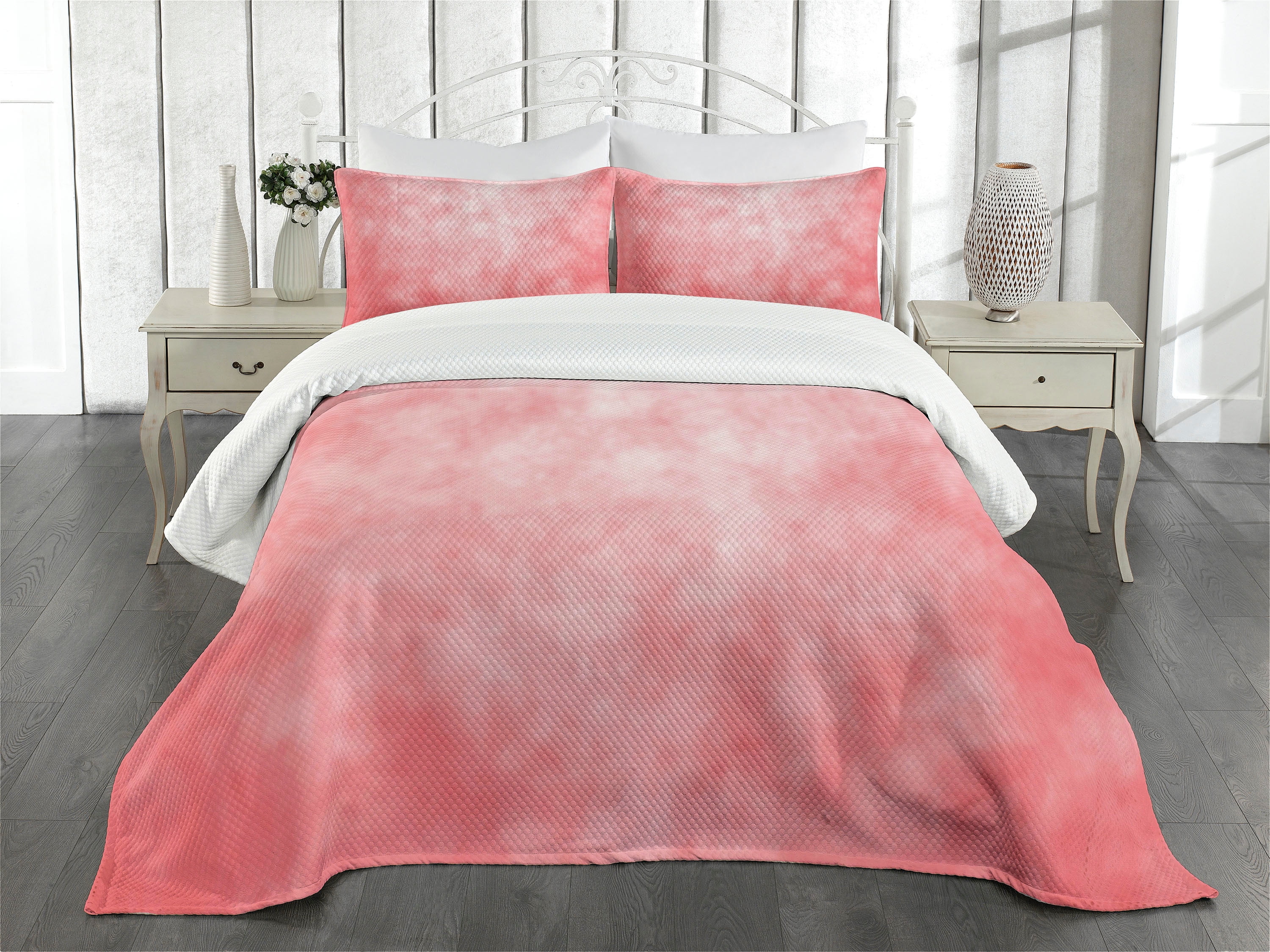 White and Coral Queen Quilted Bedspread Set with Shams