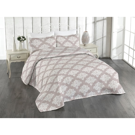 Ambesonne Damask Quilted Bedspread Set 3 Pcs, Nostalgic Leafy Bloom Print, Queen, Warm Taupe Coconut