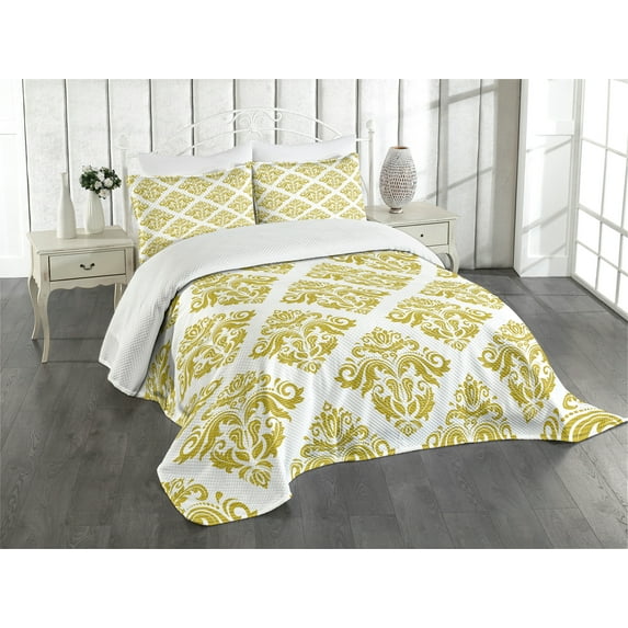 Ambesonne Damask Quilted Bedspread Set 3 Pcs, Traditional Antique, Queen Size, Green Yellow and White