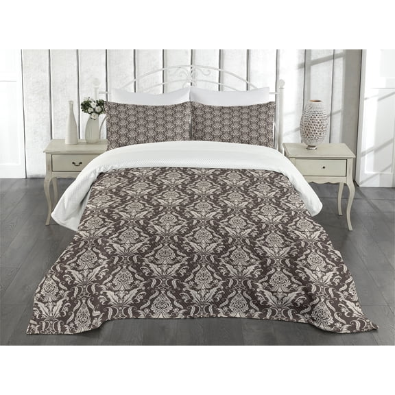 Ambesonne Damask Quilted Bedspread Set 3 Pcs, Wildflowers Leaves Curls, Queen Size, Dark Brown Cream