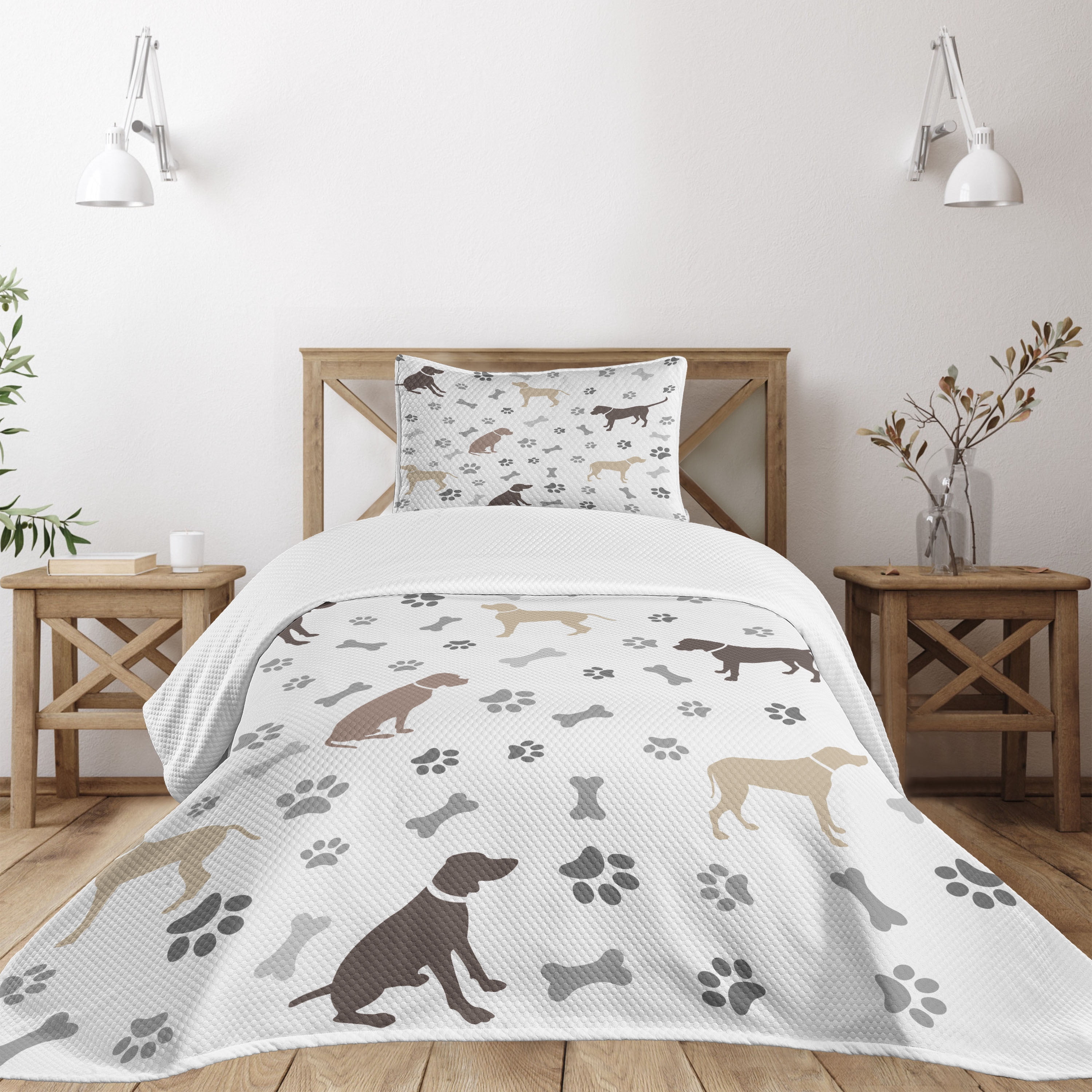 Twin White Quilted Bedspread Set with Dog Print