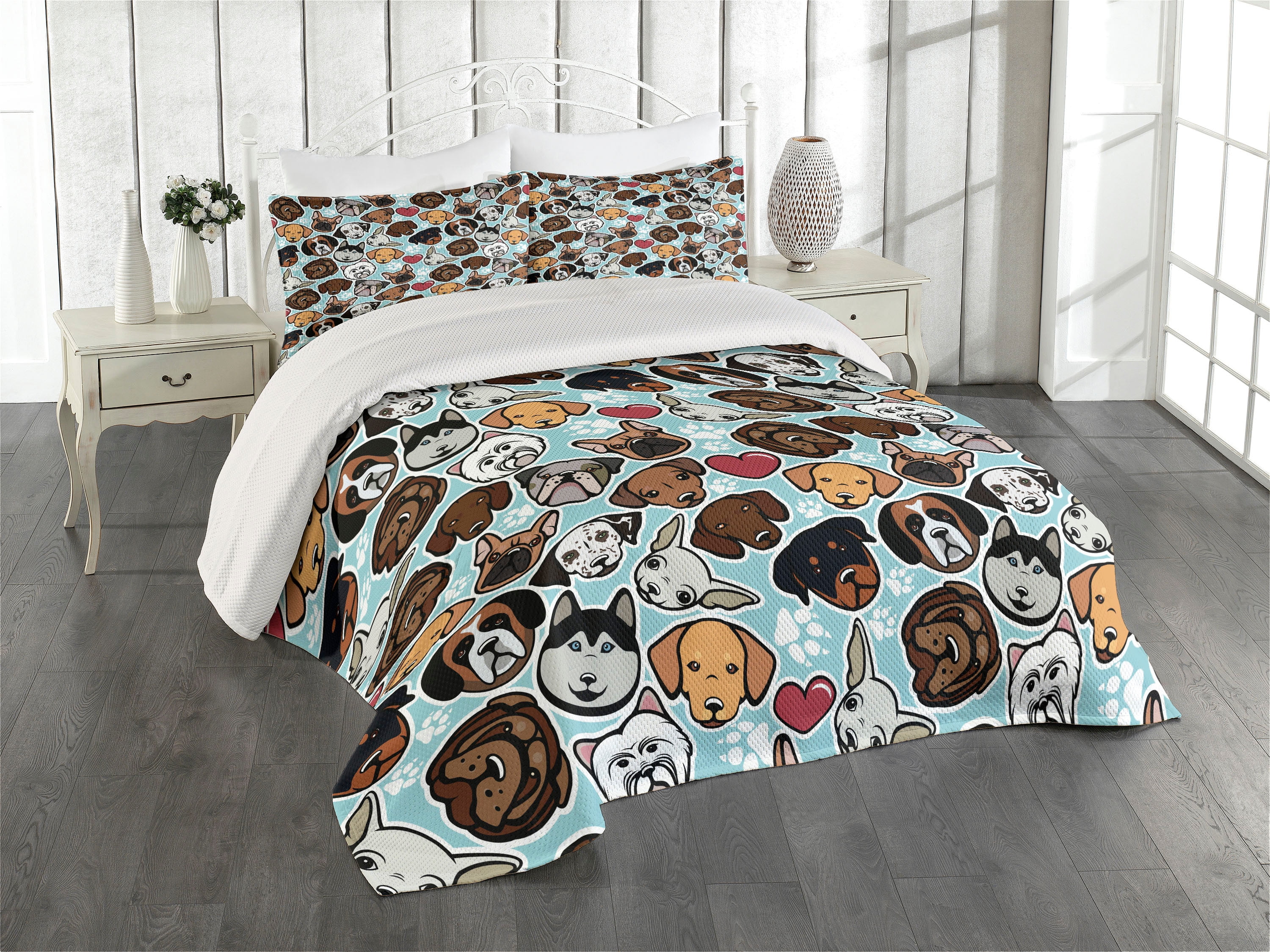 King Size Multicolor Quilted Dog Lover Bedspread Set