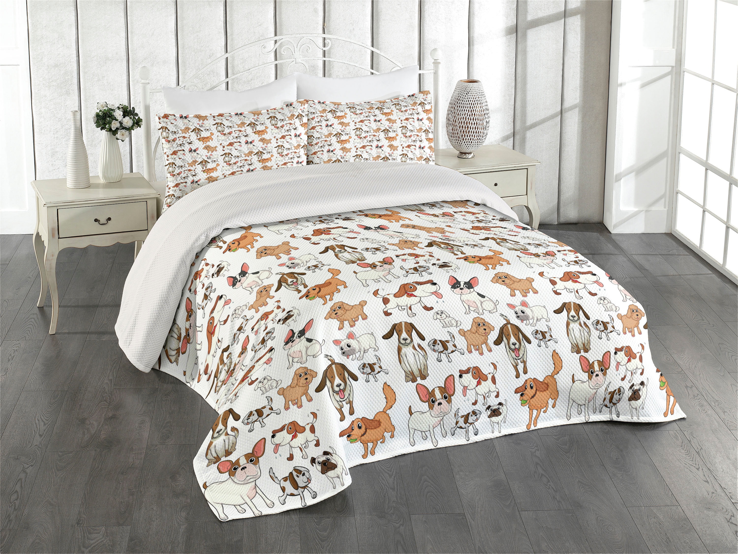 White Quilted Queen Bedspread Set with Dog Print